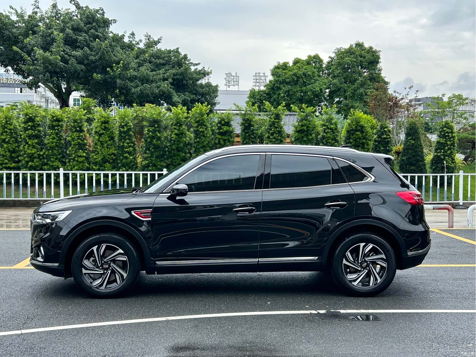 Hongqi HS5, 2023 все фото