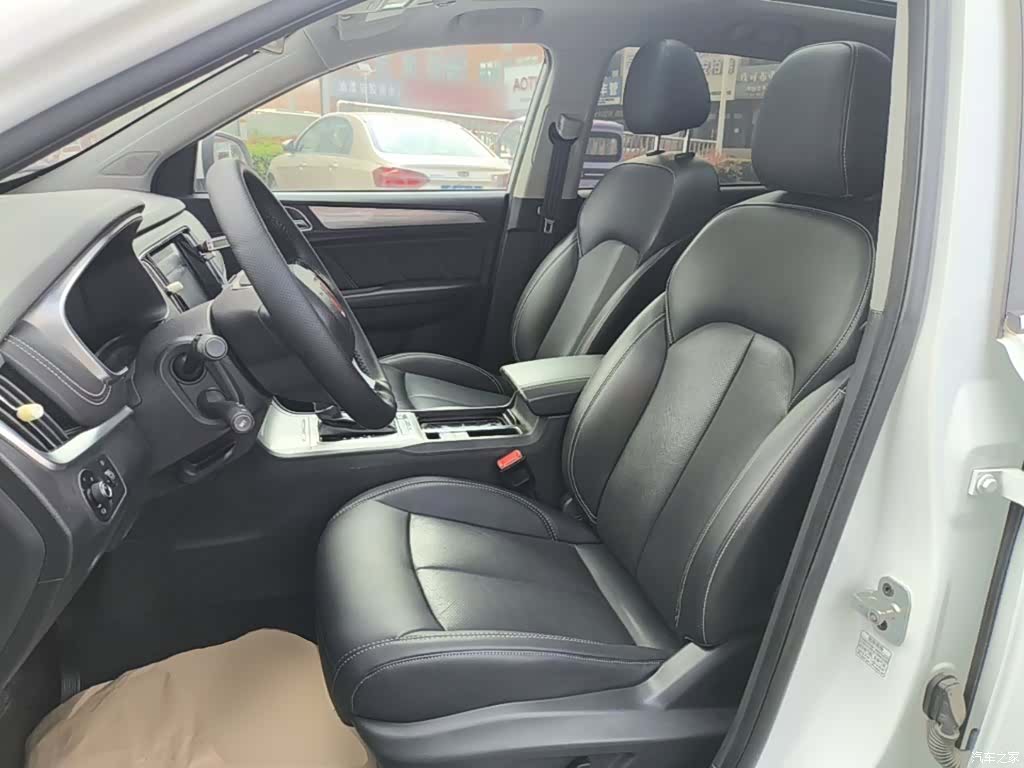 Roewe RX5, 2019 15