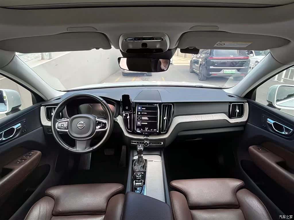 Volvo XC60, 2019 11
