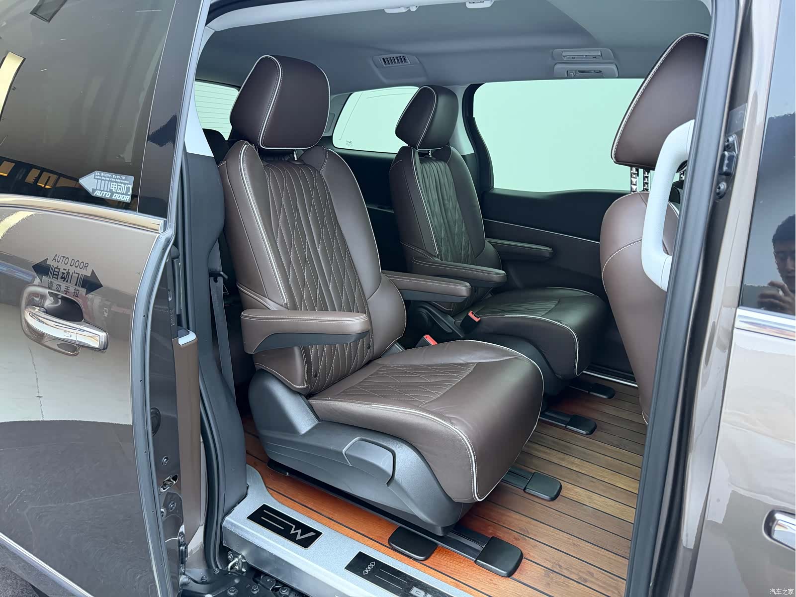 Buick GL8, 2022 9