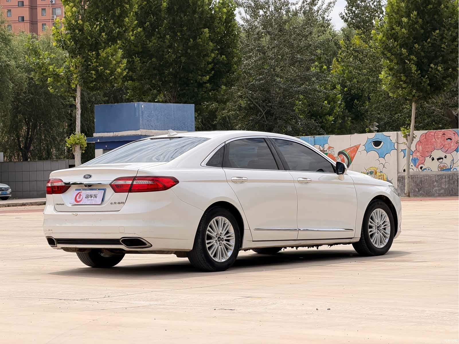 Ford Taurus, 2018 7