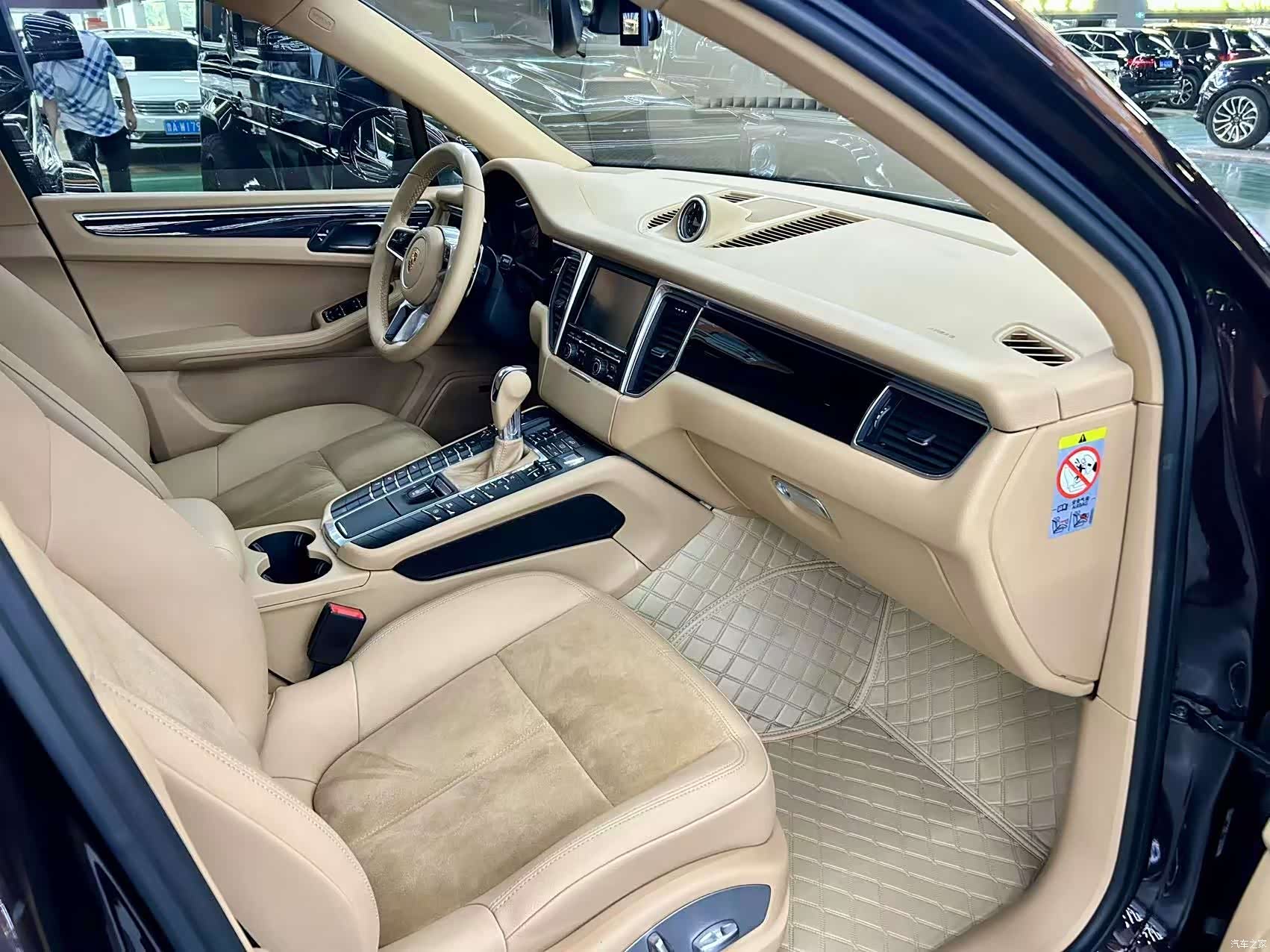 Porsche Macan, 2015 12