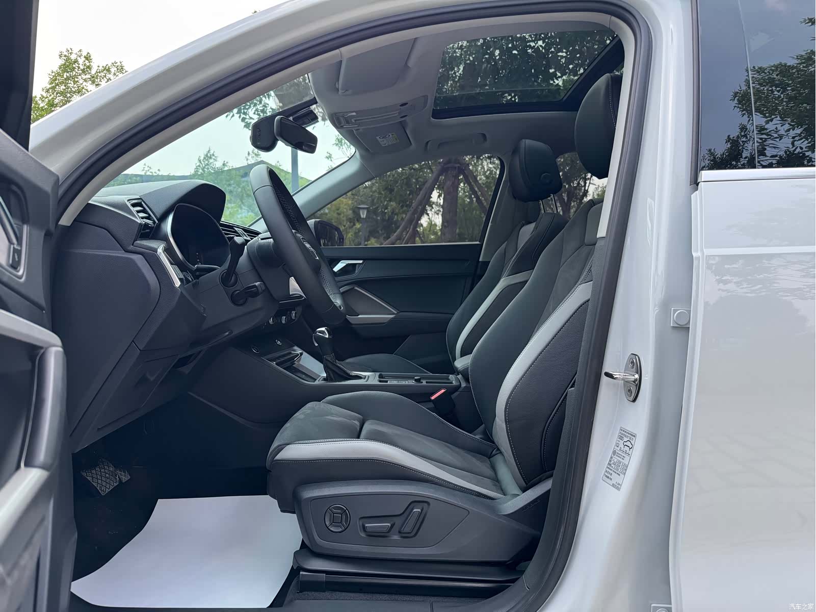 Audi Q3, 2022 13