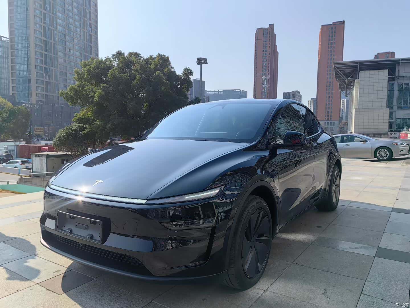 Tesla Model Y, 2026 1