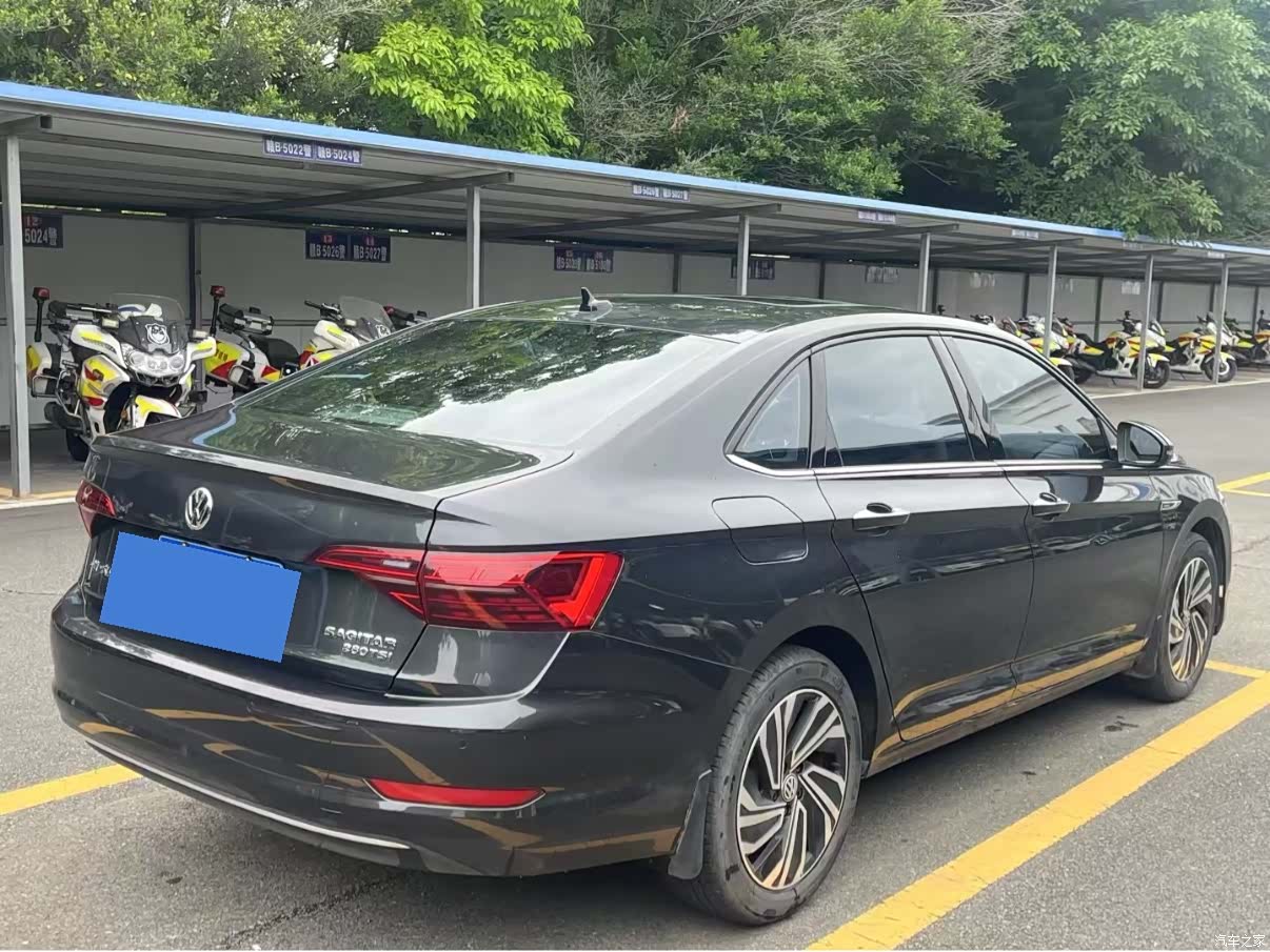 Volkswagen Sagitar, 2022 9
