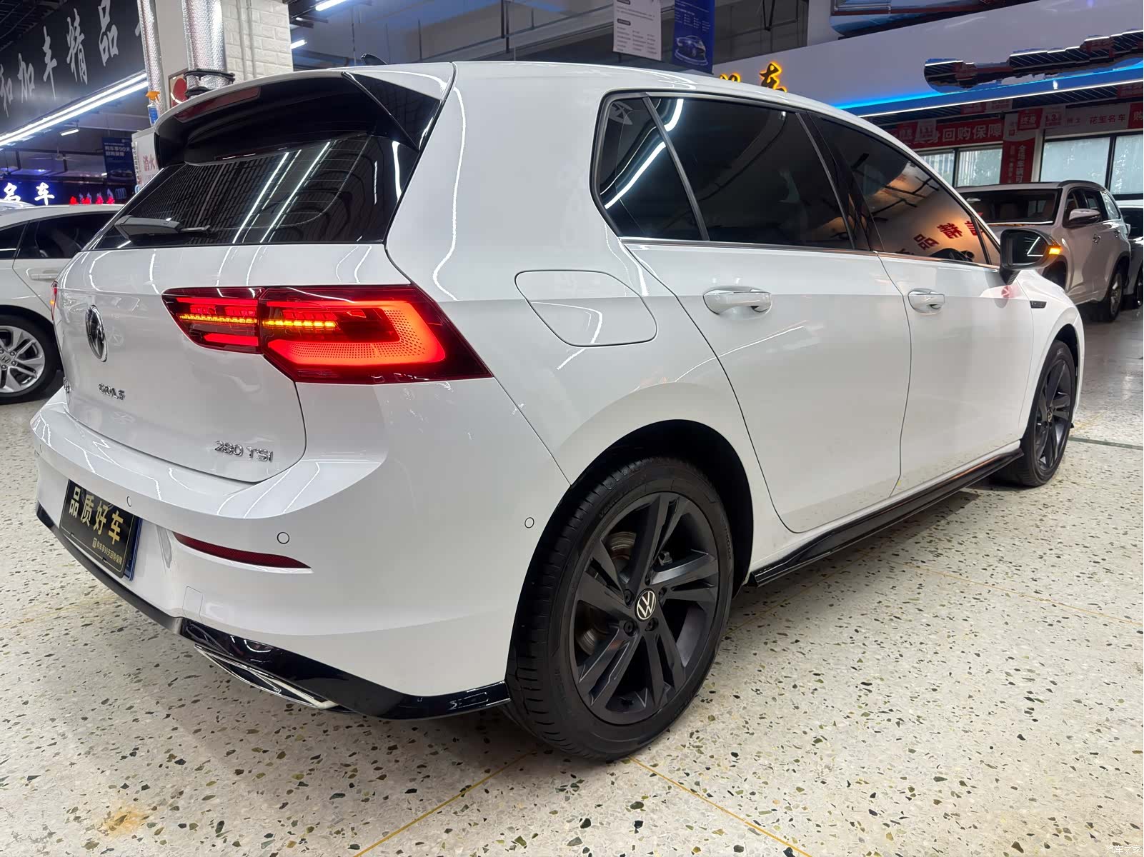 Volkswagen Golf, 2023 4