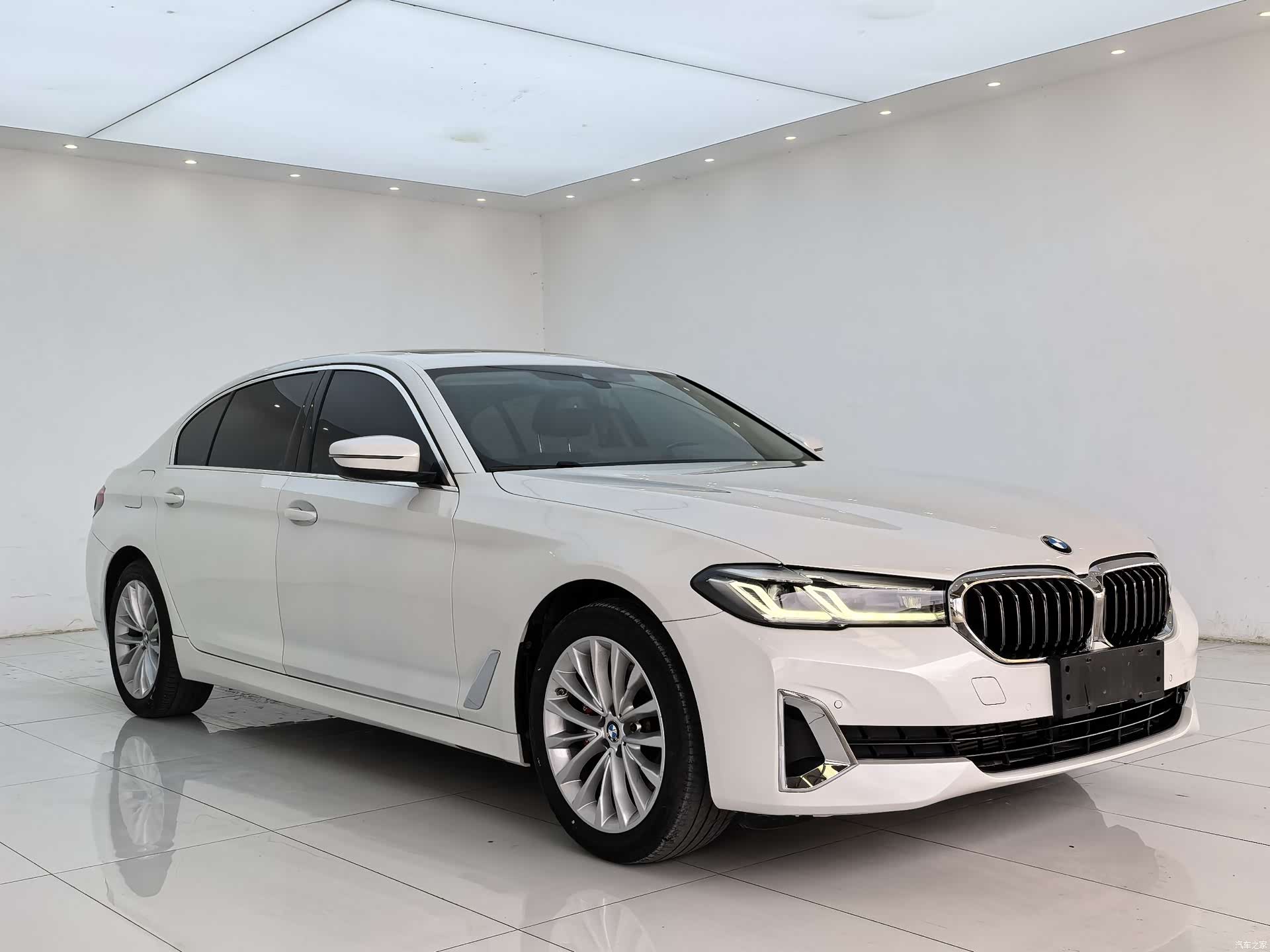 BMW 5 Series, 2021 3