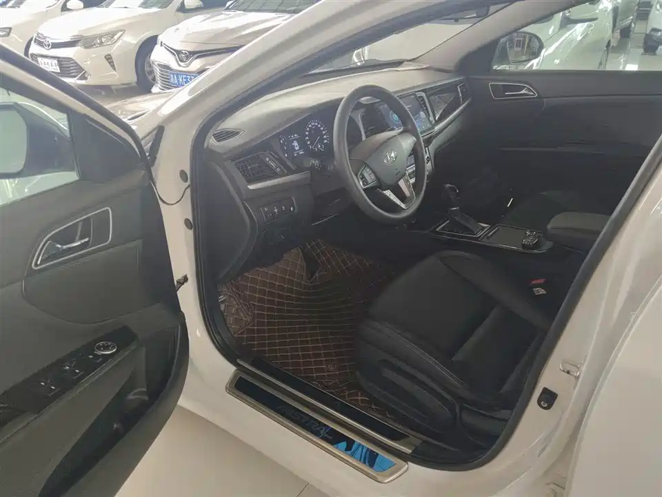 Hyundai Name picture