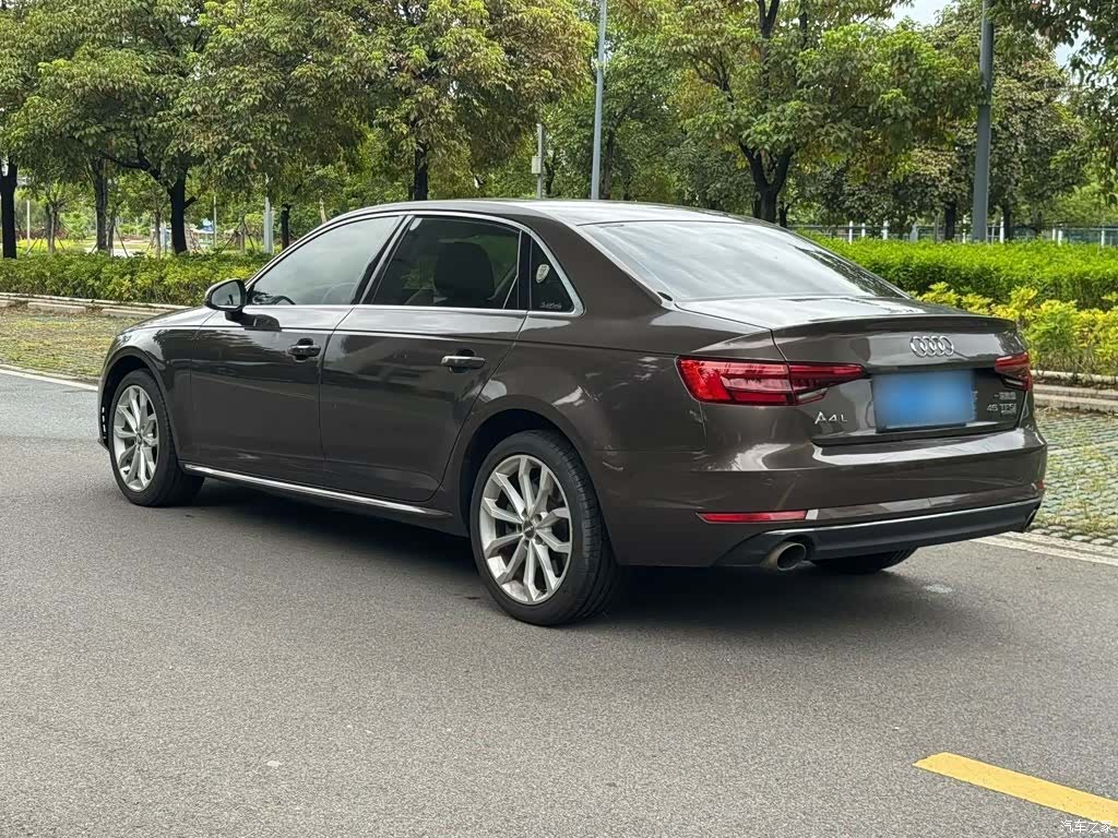 Audi A4L, 2016 все фото