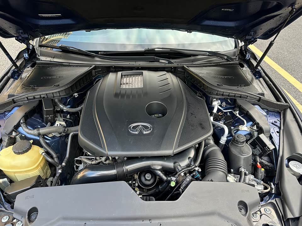 Infiniti Q50L