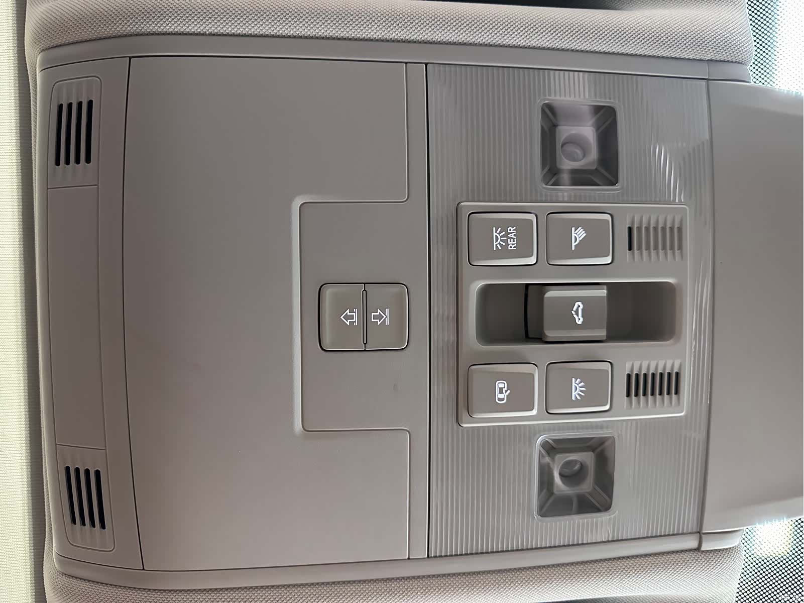 Volkswagen Tayron, 2023 18