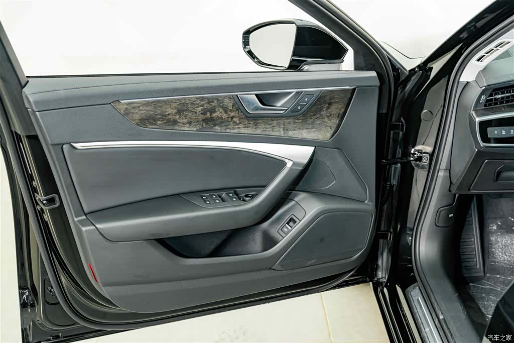 Audi A6L, 2021 16