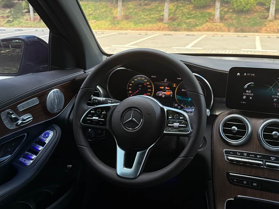 Mercedes-Benz GLC Mercedes-Benz GLC
