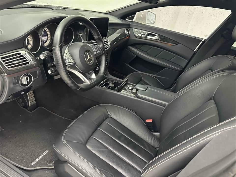 Mercedes-Benz CLS Mercedes-Benz CLS