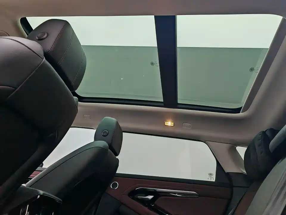 Land Rover Range Rover Aurora