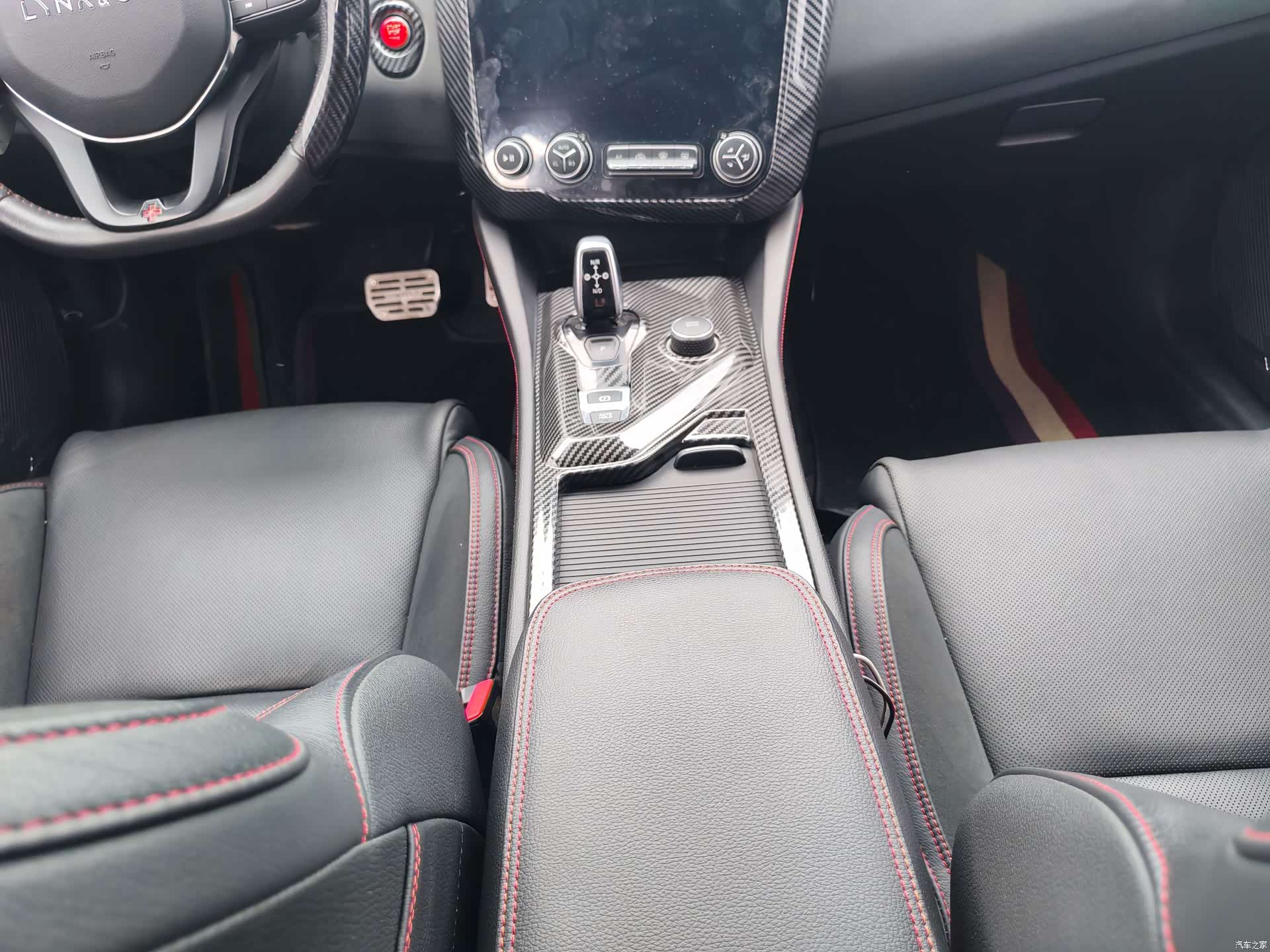Lynk & Co 01, 2019 13