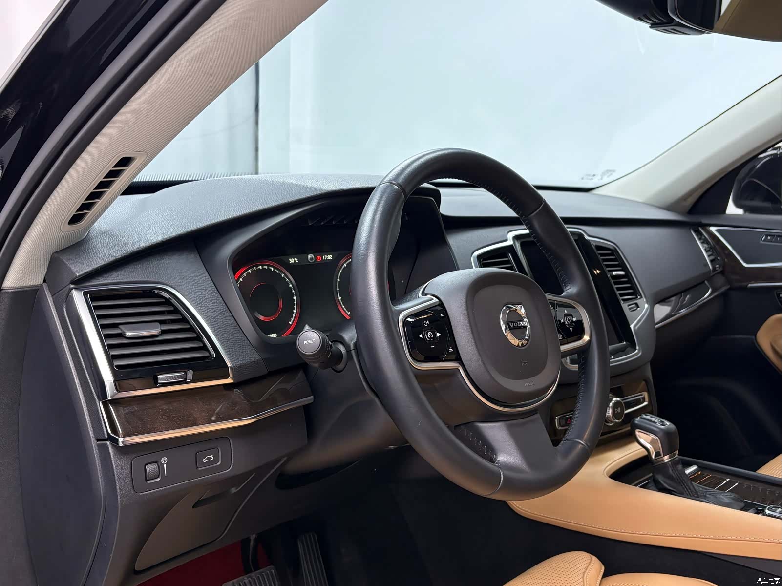 Volvo XC90, 2016 9