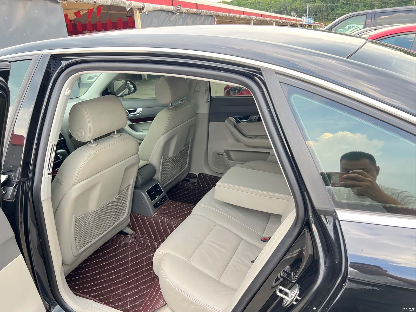 Audi A6L, 2011 13