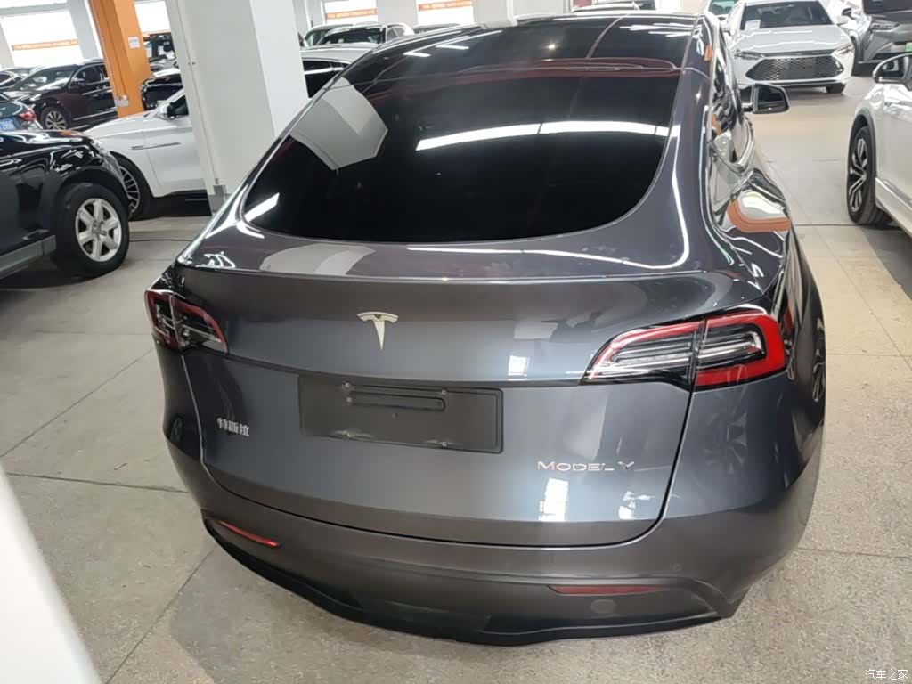 Tesla Model Y, 2022 6