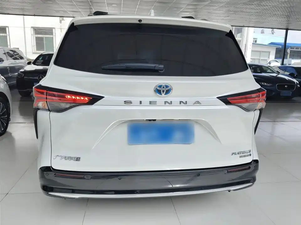 Toyota SIENNA