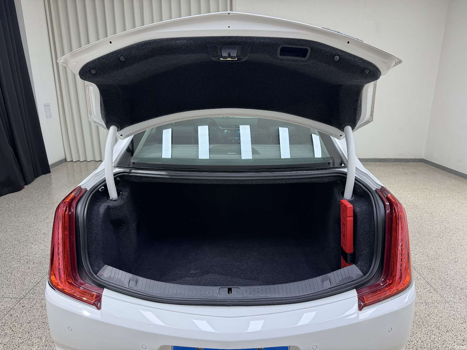 Cadillac XTS, 2019 33