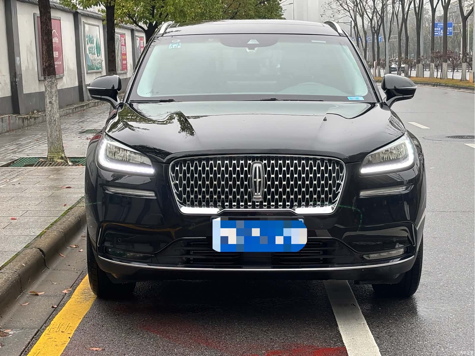 Lincoln Corsair, 2023 все фото