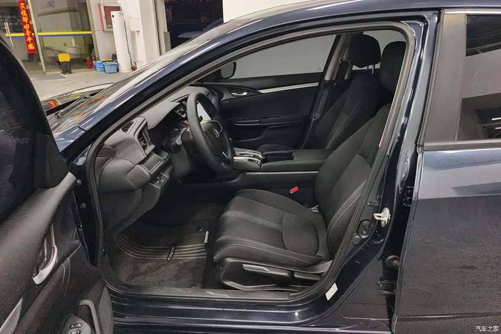 Honda Civic, 2018 9