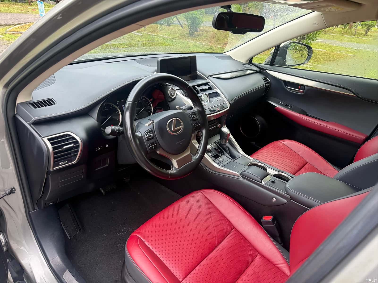 Lexus NX, 2020 4