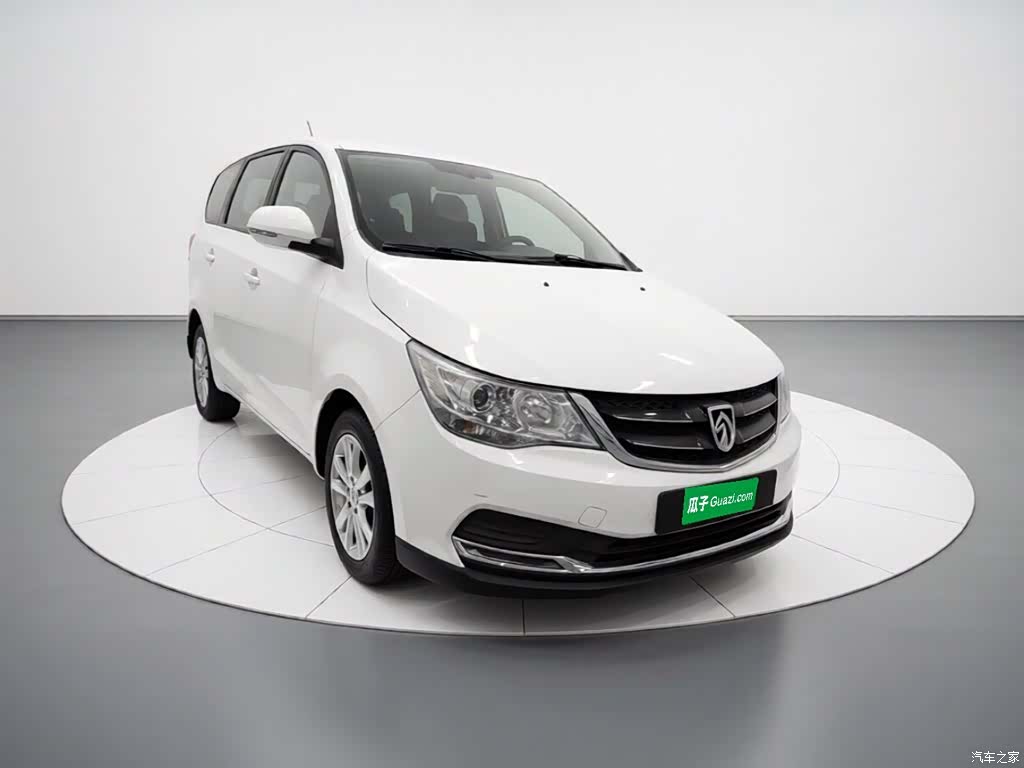 Wuling 730, 2017 3