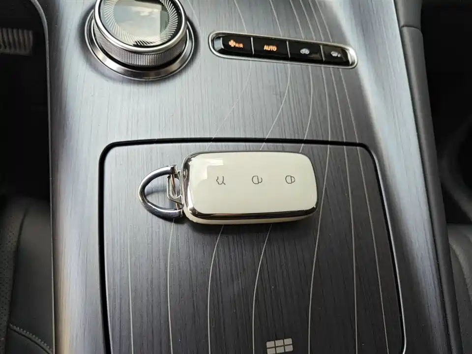 Geely Galaxy Galaxy E5