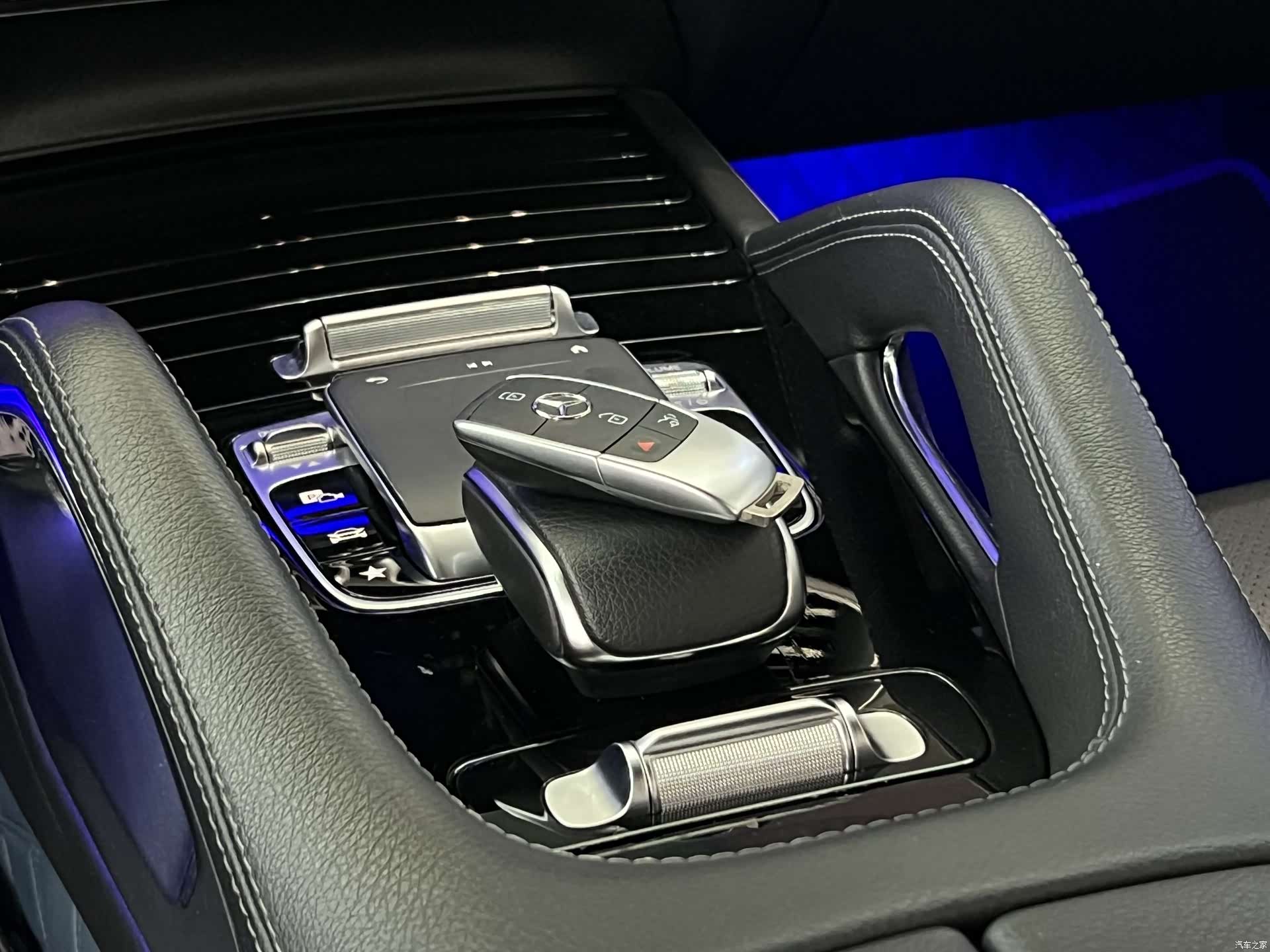 Mercedes-Benz GLS, 2021 13