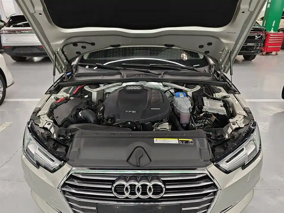 Audi A4L