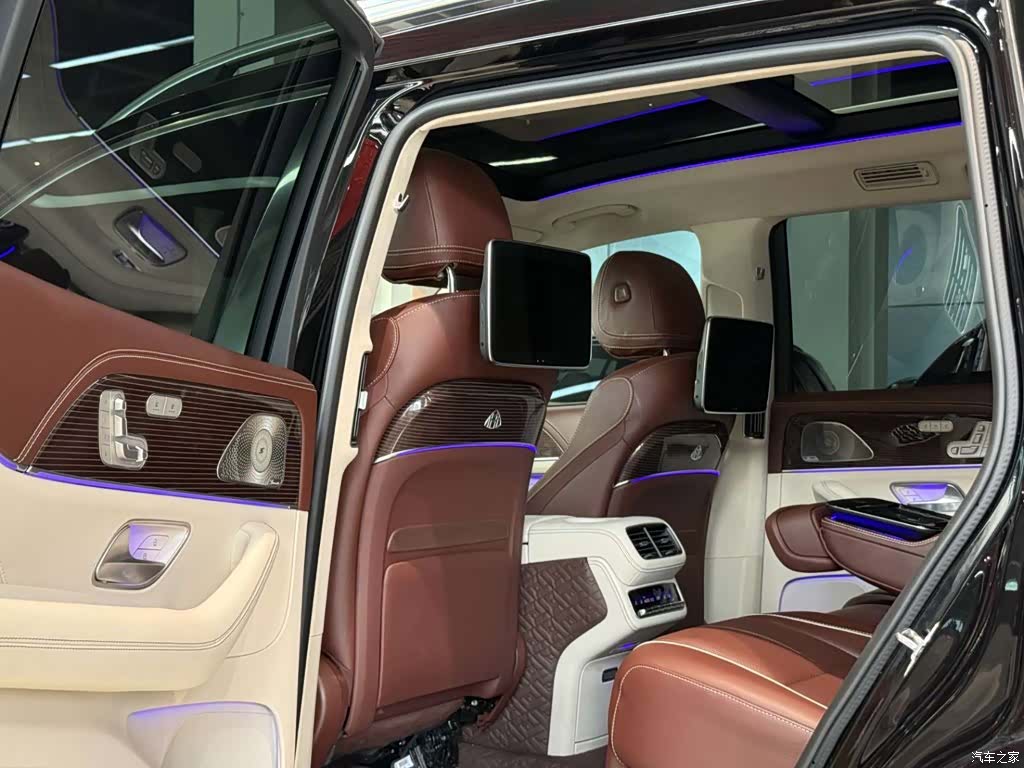 Maybach GLS, 2023 18