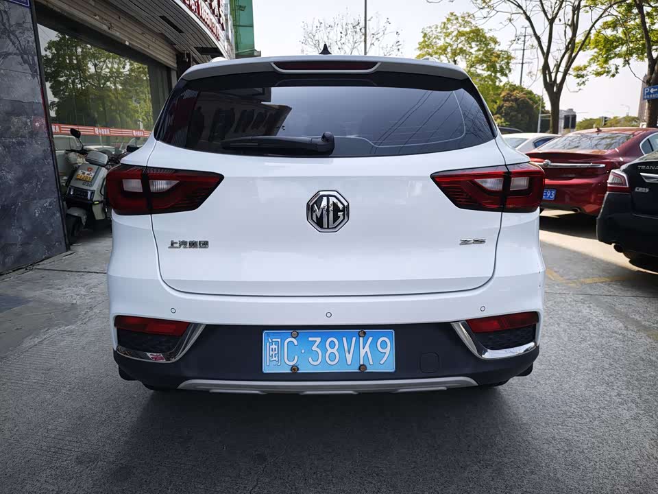 MG ZS