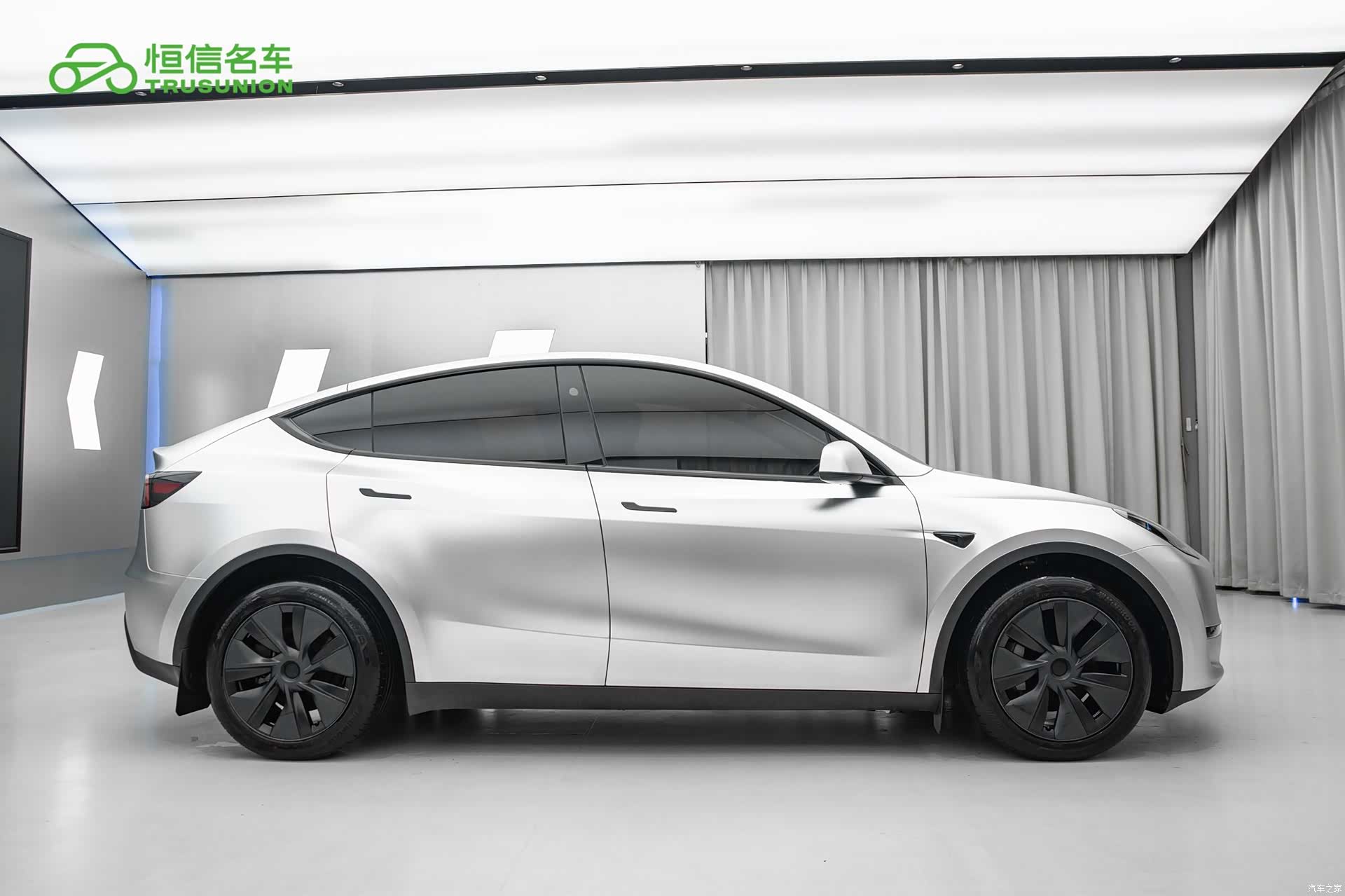 Tesla Model Y, 2024 7