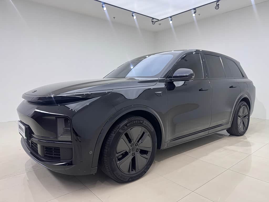 Li Auto L8