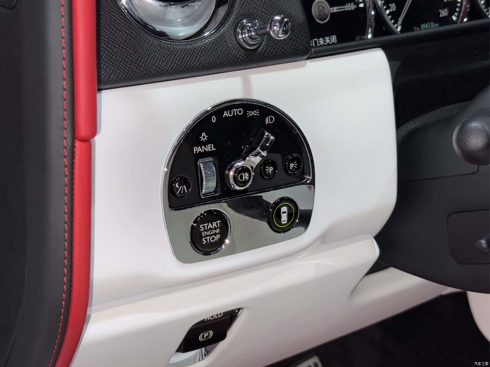 Rolls-Royce Cullinan, 2022 13