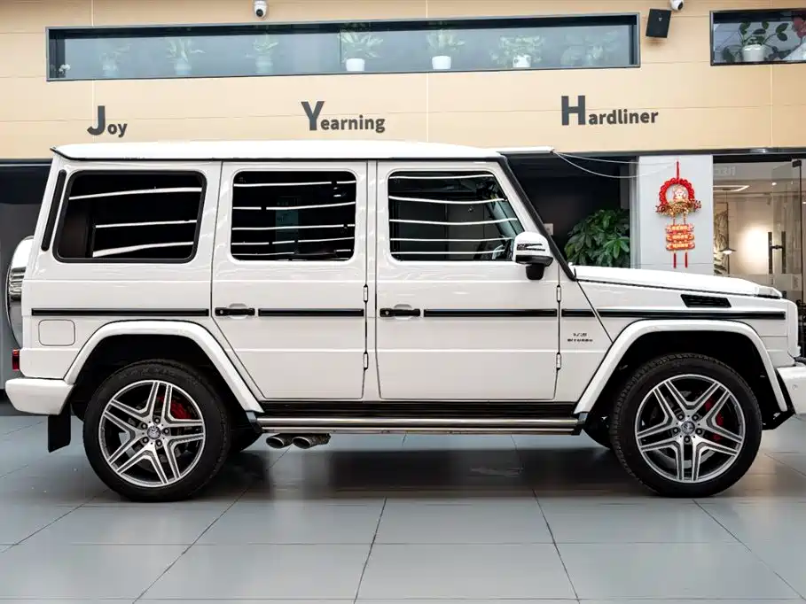 Mercedes-Benz G-class