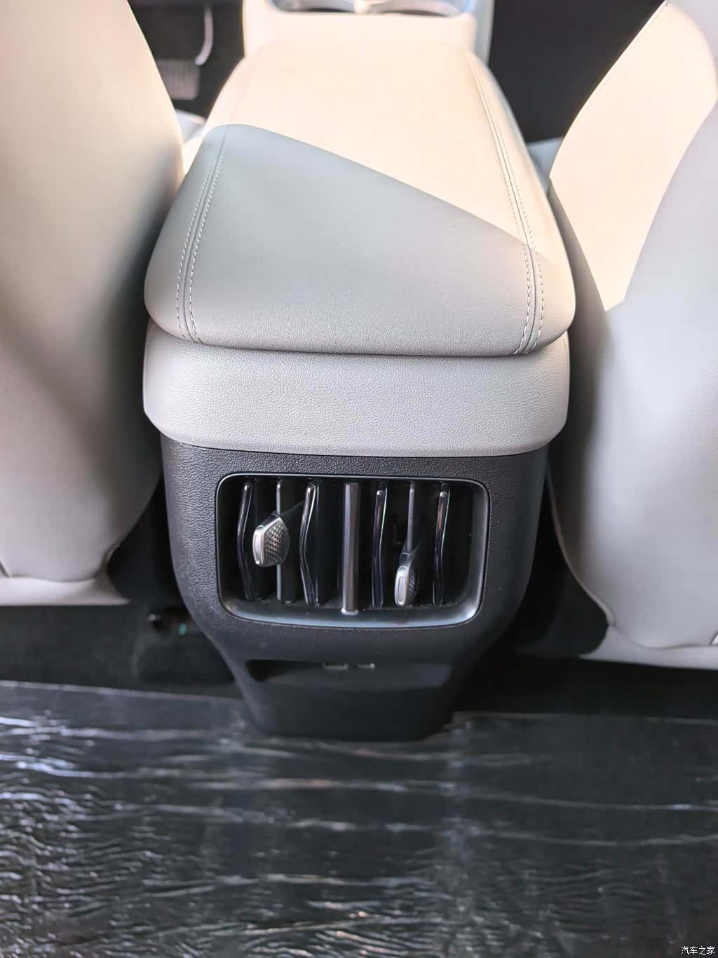 BYD HiAce, 2025 17