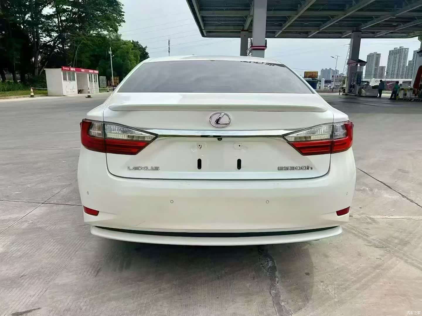 Lexus ES, 2018 4