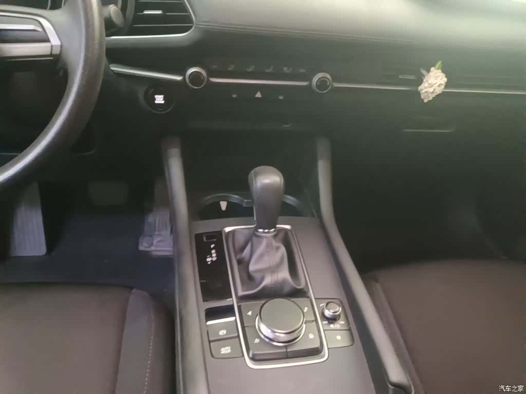 Mazda Mazda3, 2020 14