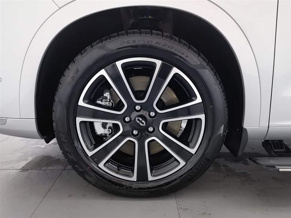 AITO Ask the world M7