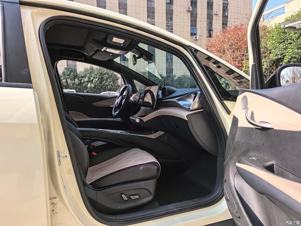 BYD Dolphin, 2024 20