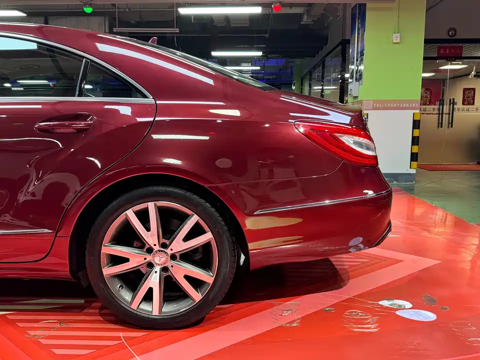 Mercedes-Benz CLS