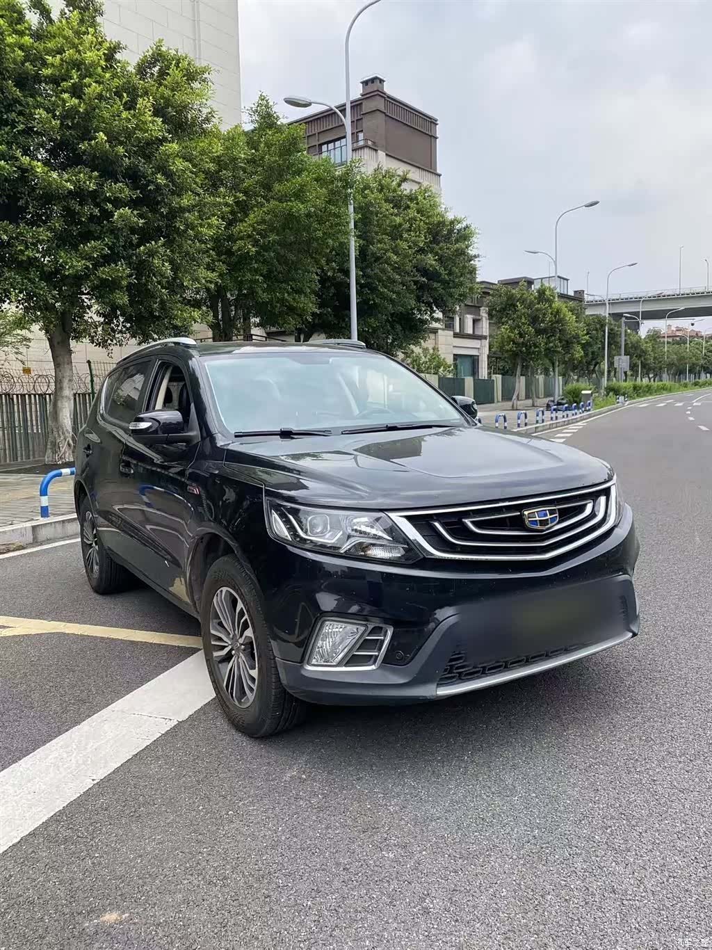 Geely X6, 2016 4
