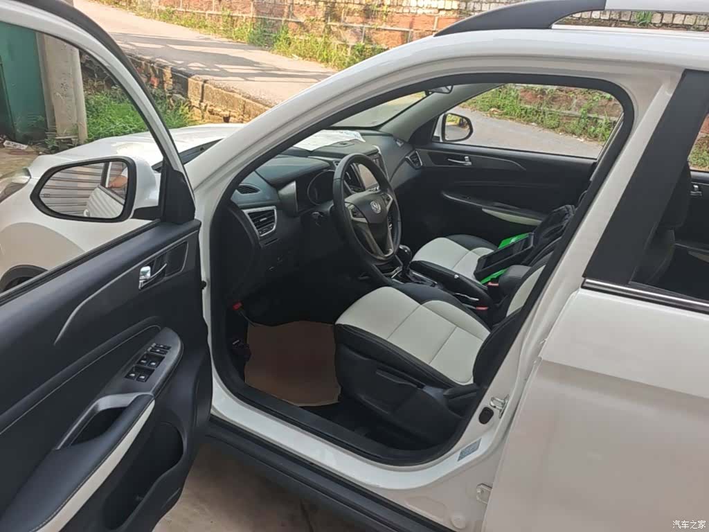 Changan CS35, 2018 16