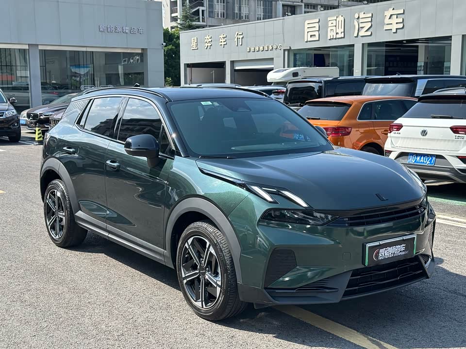 Lynk & Co 06 EM-P