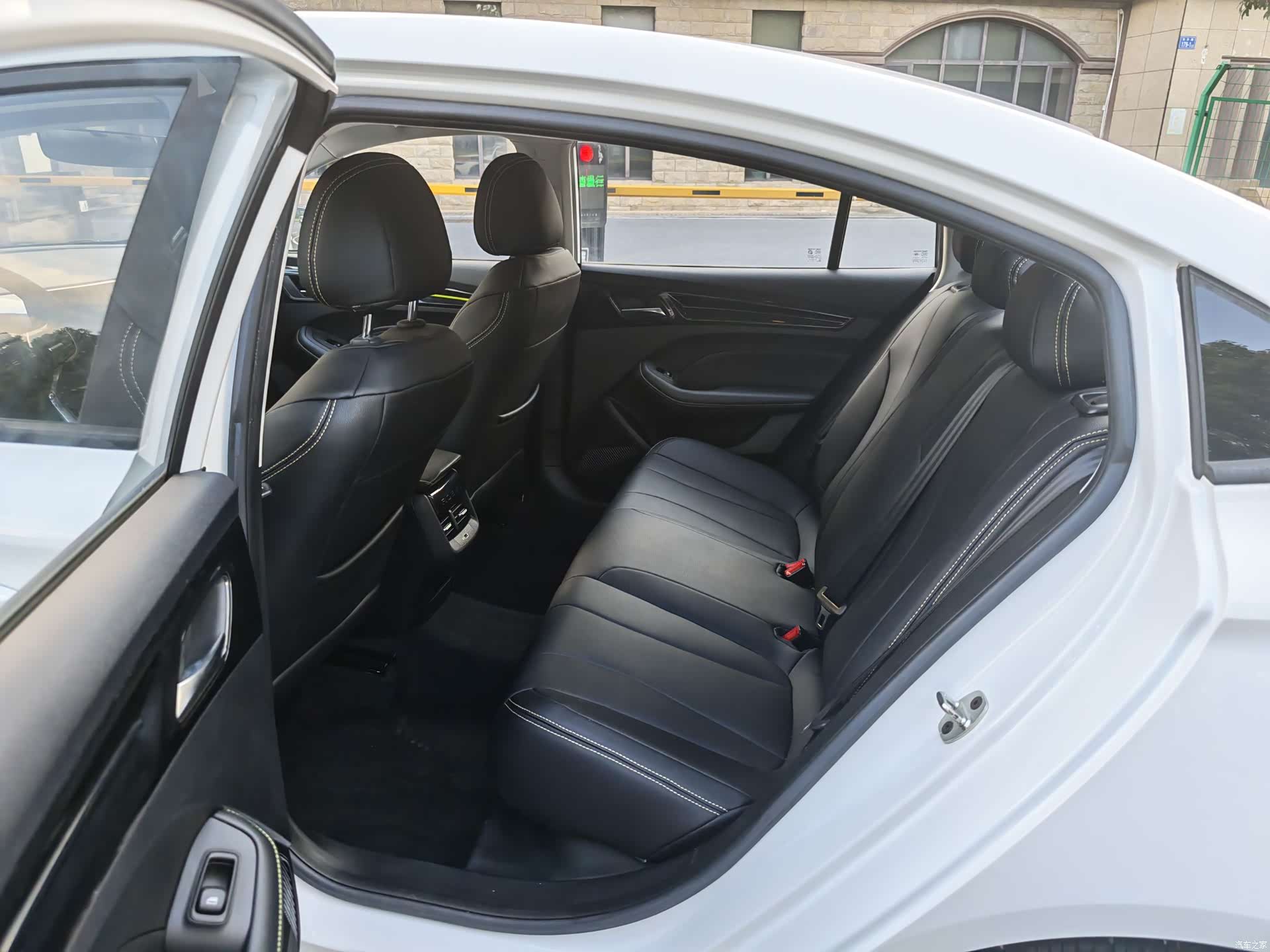 Roewe i5, 2023 6