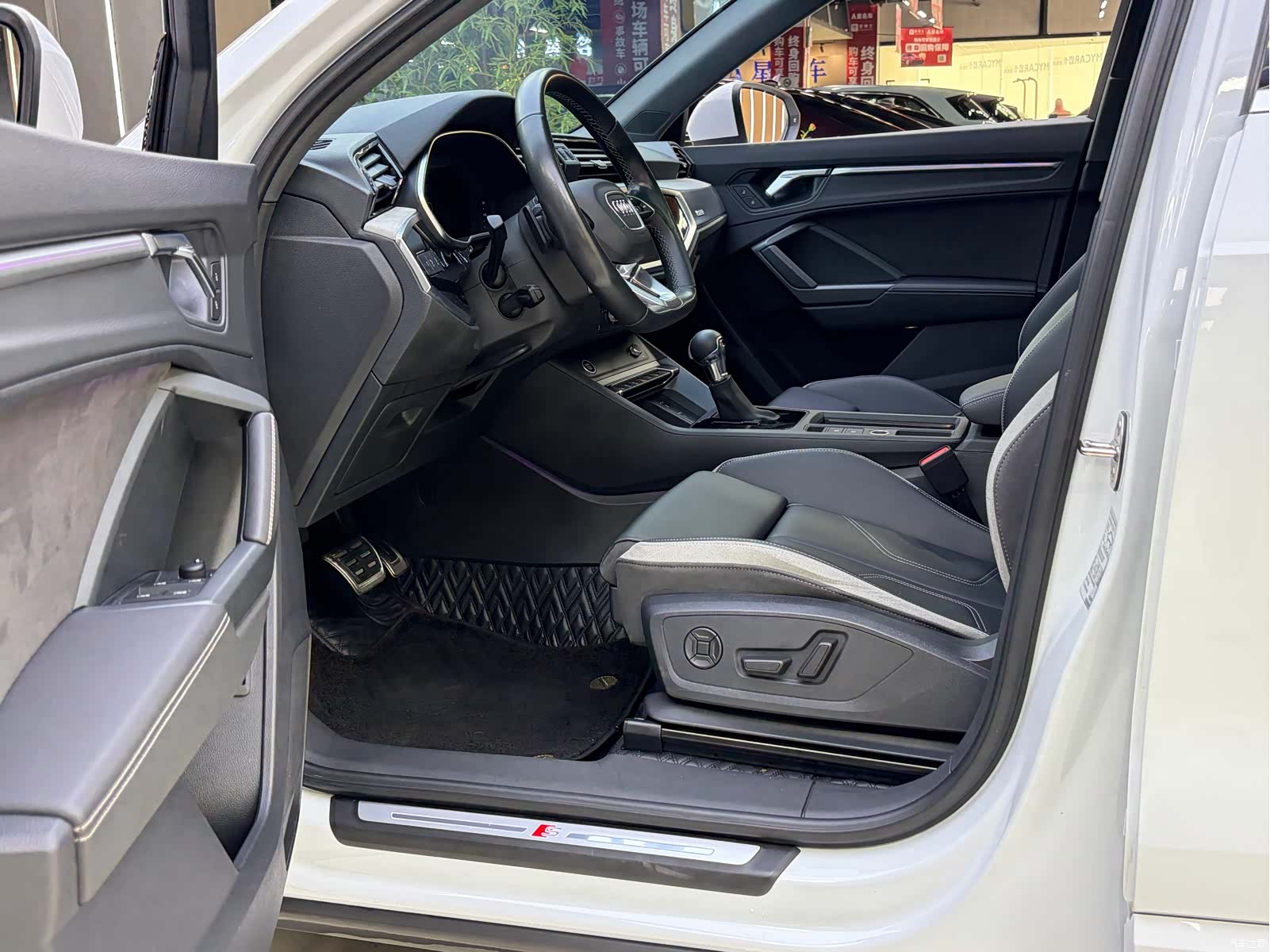 Audi Q3, 2024 4