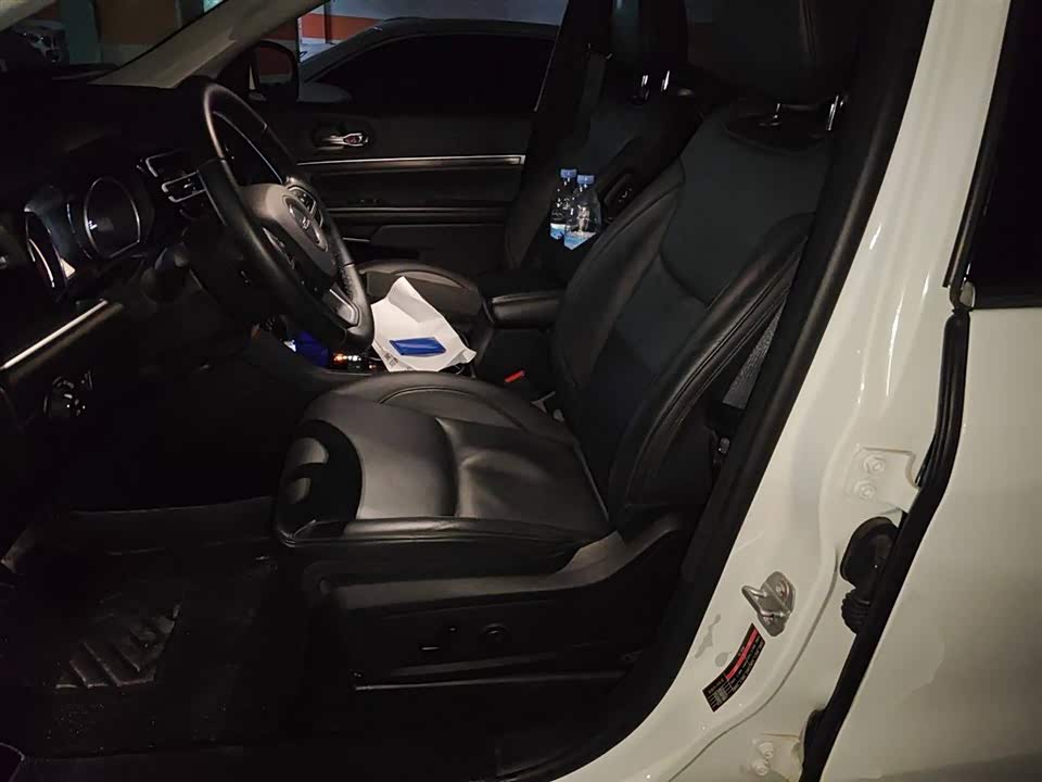 Jeep Grand Commander